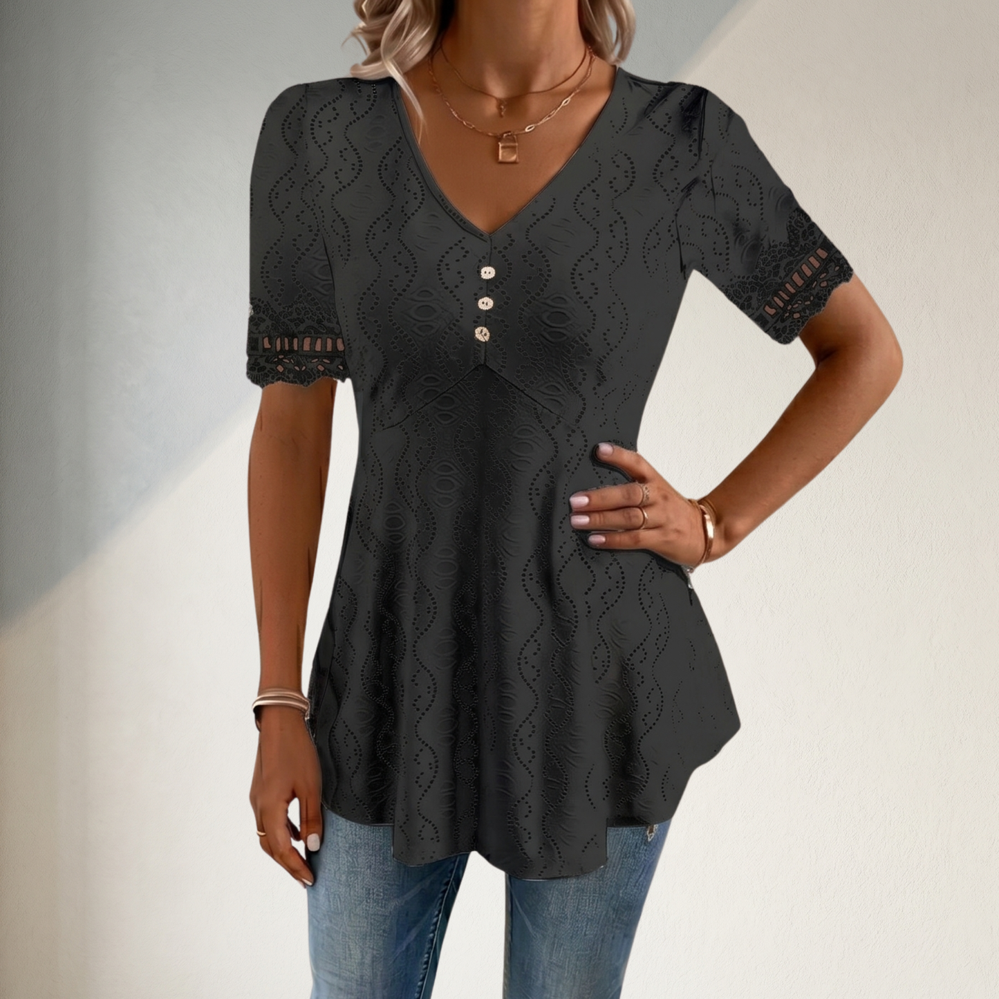 ALVA™ | V Neck Breeze Blouse
